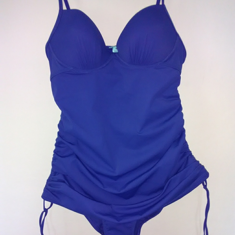 Sara Blakely 1 piece push up swimsuit